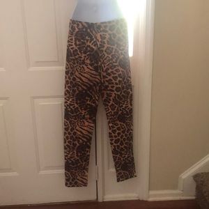 Leopard print leggings